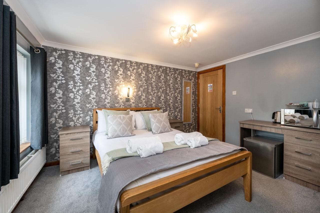 The New Lodge Pontardawe 외부 사진