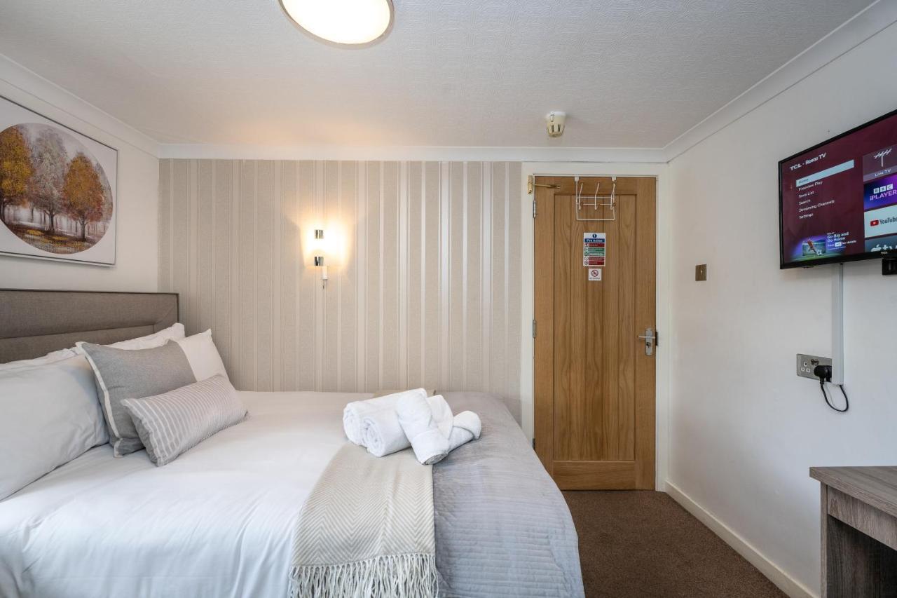The New Lodge Pontardawe 외부 사진