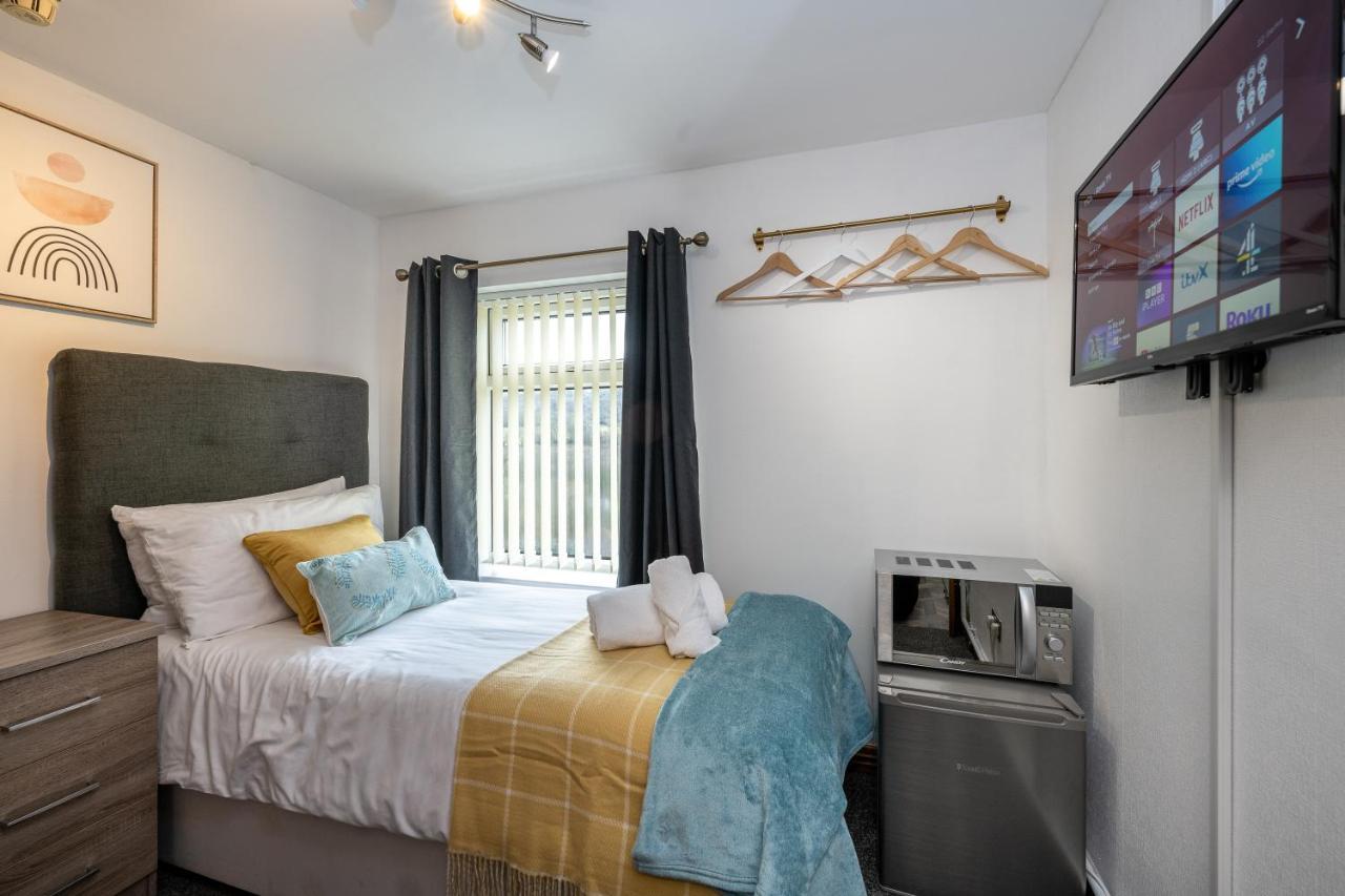 The New Lodge Pontardawe 외부 사진
